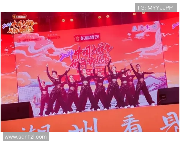 深圳街舞队在全国街舞节奏排行榜中荣获第六名展现实力与魅力