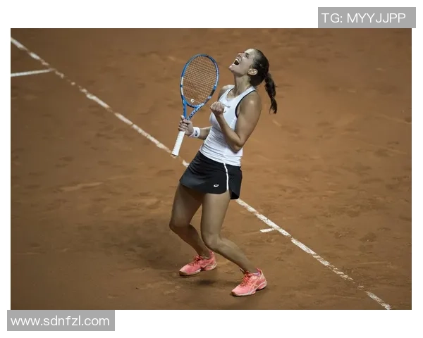 西安网球队在联合会杯中的拼搏历程与荣耀时刻回顾 西安网球队在联合会杯中的拼搏历程与荣耀时刻回顾