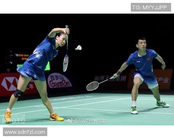 南京羽毛球队在总决赛积分榜中以70分稳居第一展现强大实力 南京羽毛球队在总决赛积分榜中以70分稳居第一展现强大实力